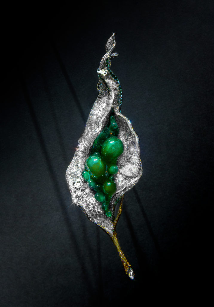 Flower bud brooch