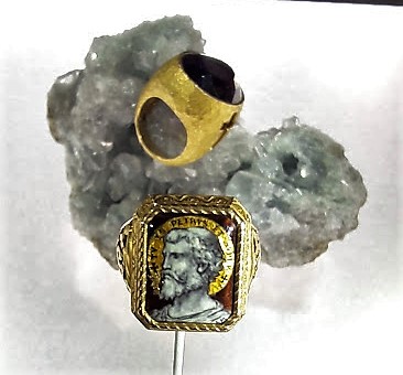 bague religieuse